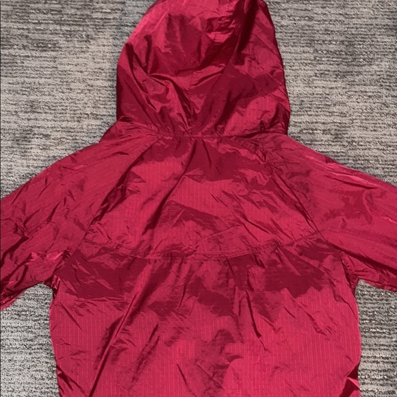 Red Nike wind breaker jacket - Picture 5 of 6
